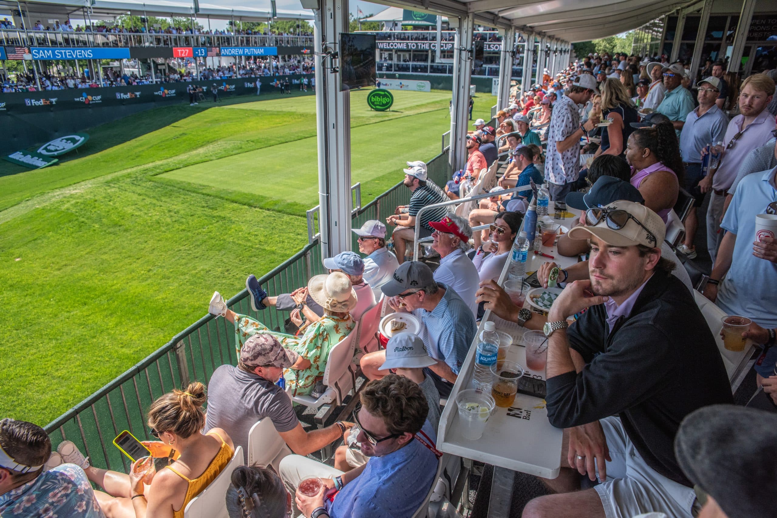 Guests enjoying a skybox view at THE CJ CUP Byron Nelson